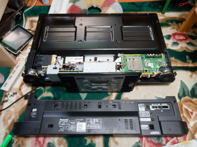 ジャンク修理 でじれぽ 液晶テレビ Panasonic VIERA TH-L32C3 の分解