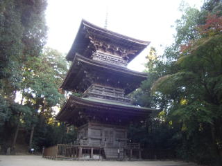本山寺三重塔