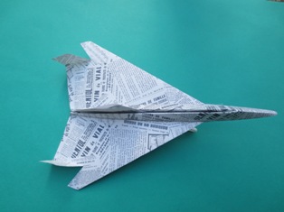 丹波の空に紙飛行機 カッコイイ かわいい
