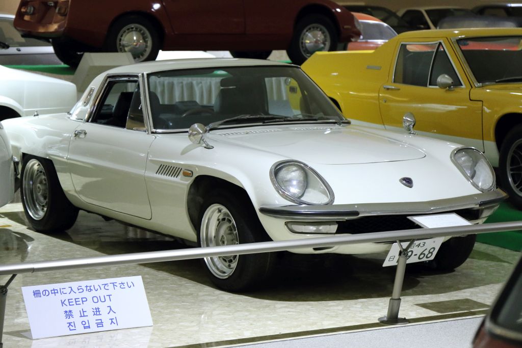 09_Mazda_1968_コスモ・スポーツ