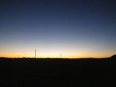 ［写真］早朝５時、農園から見た朝焼けの空の様子