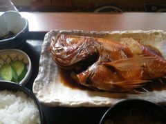 ［写真］鴨川・食事処池田の金目鯛の煮付け